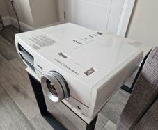Epson EH-TW2900 Full HD Home Cinema Projector + Remote, Mount & Box