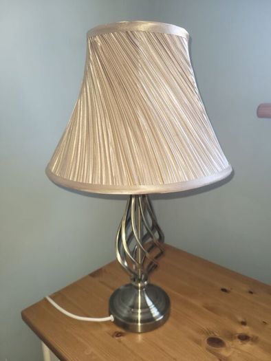 Table lamp