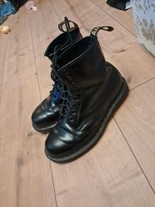 Dr martens Quick sale