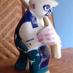 "Sargadelos" Fine Porcelain Figure of Galician Bagpiper.