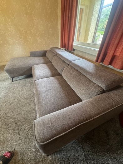 Large Grey L-Shaped Sofa with Chaise Excellent Condition