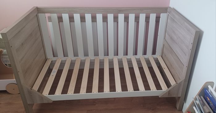 Cot bed
