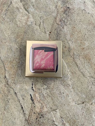 Hourglass Ambient Lighting Blush