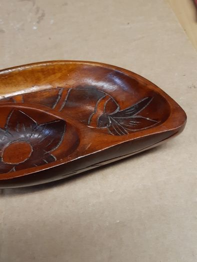 Canape carved dish