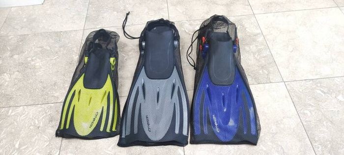 Typhoon T-Jet Fins size adjustable (3 available)