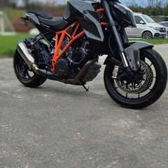 KTM superduke r