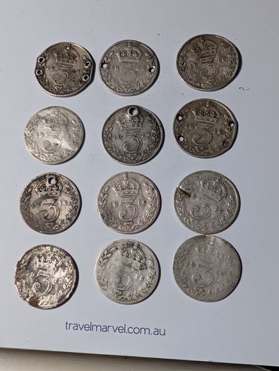 12 x Silver.925 UK 3 D pieces