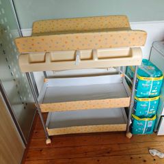 baby changing table