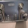 Delonghi metallic toaster Image 2