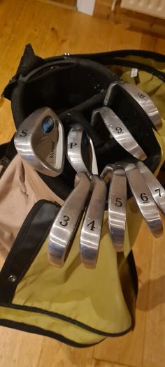 golf set (vantage clubs)