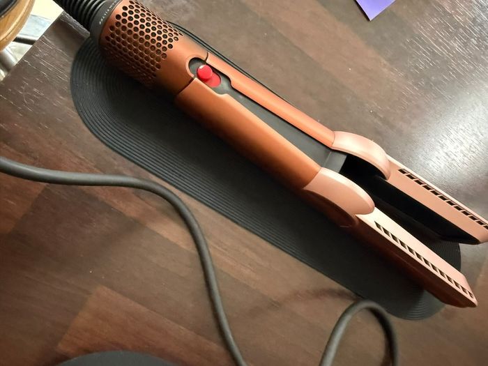 Dyson Airstrait wet-to-dry hair straightener