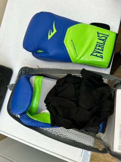 pro style boxing gloves
