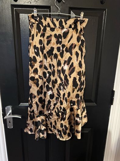 Ladies nasty gal leopard skirt