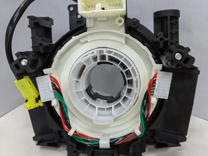 Nissan-pathfinder/ Narvana clock spring squib