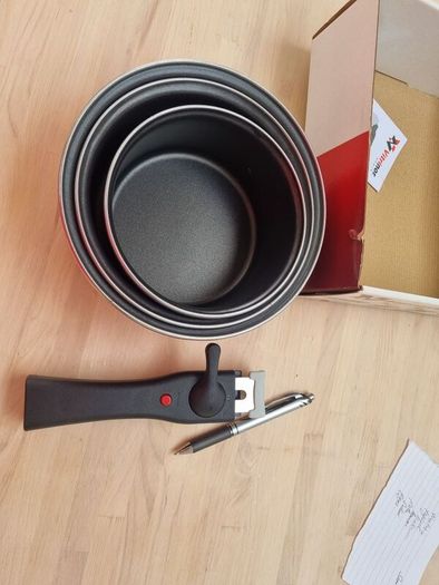 Camping cooking pots