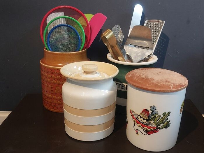 Fabulous RARE Collectable Traditional Cornishware Storage Jar in the Very Rare and Discontinued Gold & White Colourway, TG Green, Restyled by Judith Onions, Circa 1968 to 1975