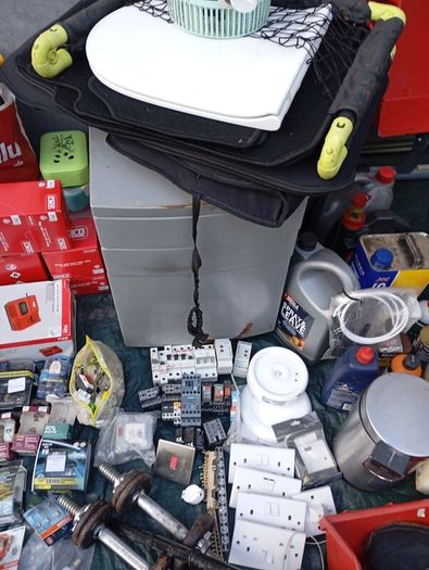 Garage Sale Need Gone Today Or Tommrow