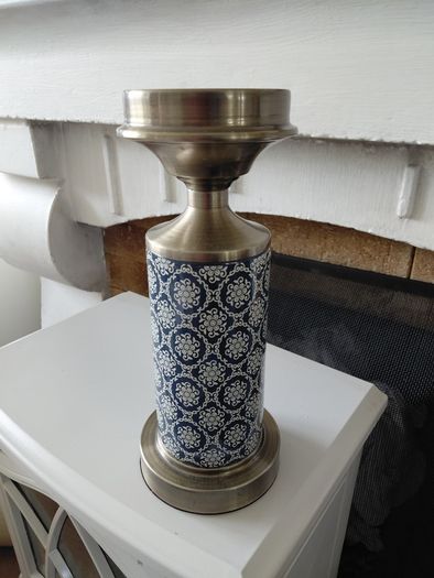 Candle holder
