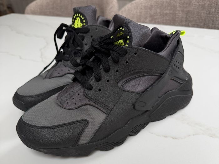 Nike Air Huarache "Black Volt" sneakers 42.5