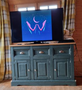 Side board/TV Stand