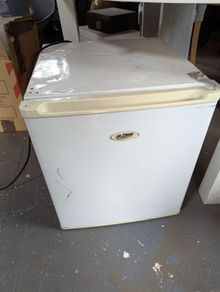 Mini fridge