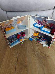 small dolls house
