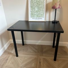Black office desk