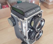 Mamiya c220 Professional