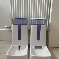 Gravity Fed Refillable Cat Feeder and Water Dispenser