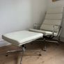 Vitra Eames EA222 Soft Pad Chair and EA223 Ottoman Image 3