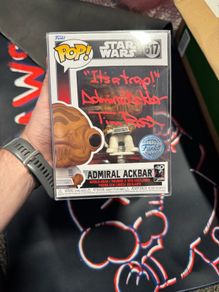 Funko pop Admiral Ackbar signed