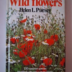 Hamlyn Nature Guides/ Wild Flowers / Helen L. Pursey / 1979