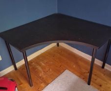 corner desk and office chair
