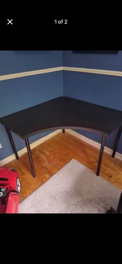 corner desk and office chair