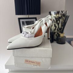Ladies white high heels size 5