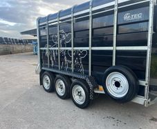 12ft m tec cattle box