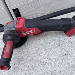 Milwaukee M18 FUEL RAPIDSTOP Angle Grinder