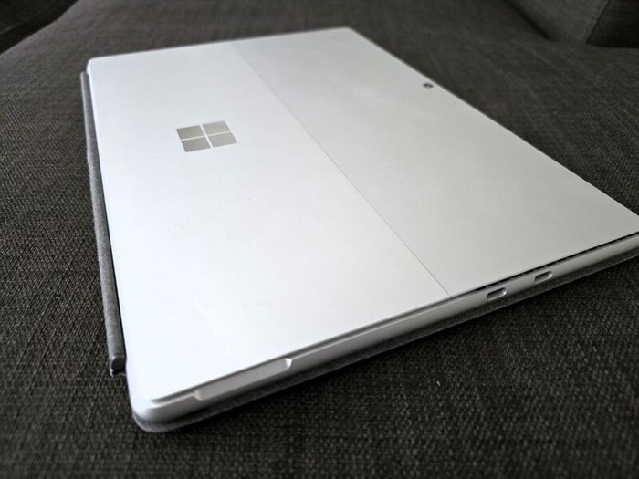 Surface Pro 10 for Business - Ultra7/64/1TB  [High-Spec | Like New]