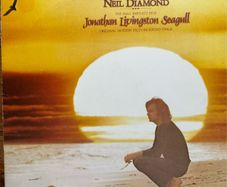 Neil Diamond. Original 1973 release of Jonathan Livingston Seagull complete with inner booklet vinyl record in vg+ condition