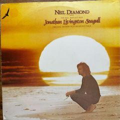 Neil Diamond. Original 1973 release of Jonathan Livingston Seagull complete with inner booklet vinyl record in vg+ condition