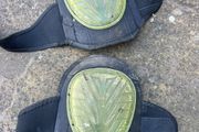 Knee pads