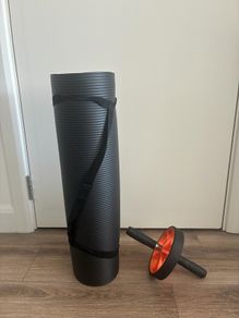 Exercise Mat & Ab Roller