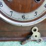 Vintage Collectable Desk, Mantel & Shelf Clock (in working order) Image 9