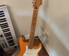 Fender Player Stratocaster Capri Orange 75th Anniversary