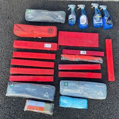 Warning triangle and safety kits