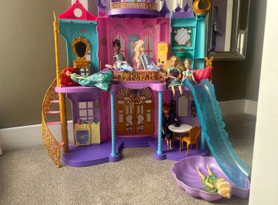 Disney Princess Castle and Dolls