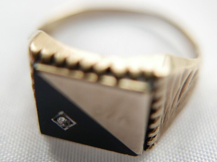 Mens Ring Signet Genuine Solid 9Ct Yellow Gold Onyx 3,3g size S1/2