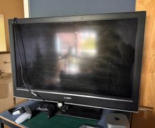 Sony Bravia 40-inch LCD TV KDL-40D3500