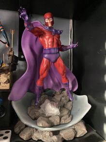 Marvel Premier Collection Magneto Statue