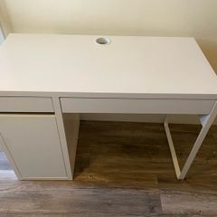 Ikea micke desk 105cm x 50cm
